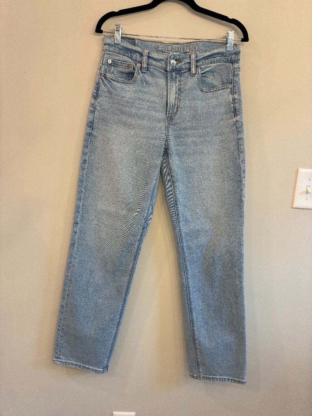 American Eagle Super High Rise Straight Jeans Light Wash Size 4 Short | Y2K Clea
